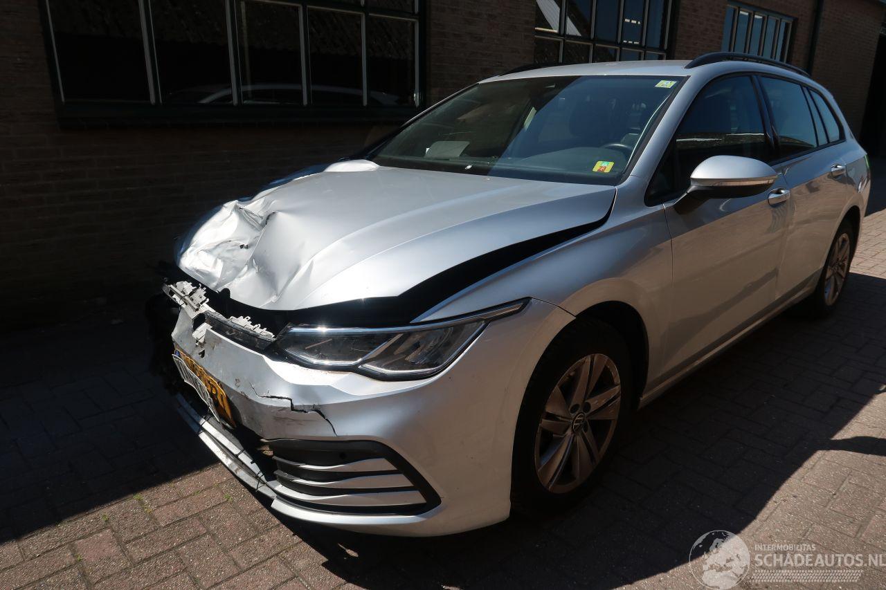 Volkswagen Golf Variant 1.0 eTSI Life
