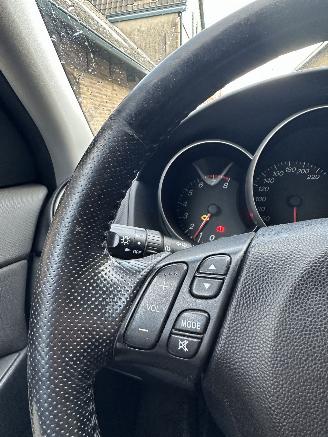 Mazda 3 1.6 Touring picture 10