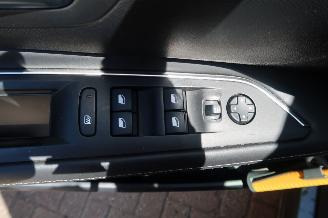 Peugeot 3008 Peugeot 3008 1.6 e-THP Allure picture 18