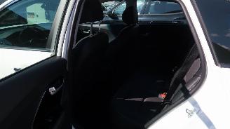 Kia Niro Kia Niro 1.6 GDi Hybrid DynamicLine picture 19