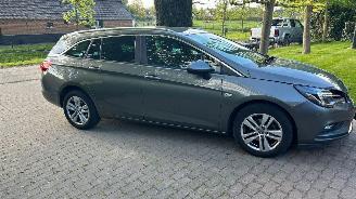 Damaged car Opel Astra SPORTS TOURER 1.4 Online Edition 2018/6