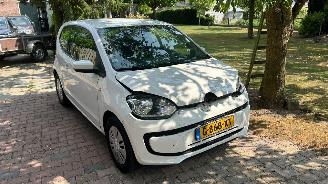 Vaurioauto  passenger cars Volkswagen Up! 1.0 move up! BlueMotion 2013/1
