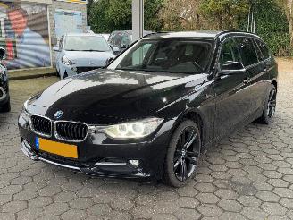 Voiture accidenté BMW 3-serie 320 i. F31. Station 2013/6