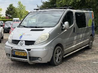 Voiture accidenté Renault Trafic 2.5 dci L2H1 DC AUTOMAAT! 2011/1