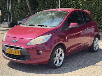 krockskadad bil auto Ford Ka 1.2 titanium. AIRCO. 2011/10