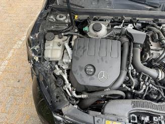 Mercedes Cla-klasse SHOOTING BREAK 250e AMG LINE. PANO | HUD | FULL OPTIONS | SCHROEFSCHADE ! picture 13