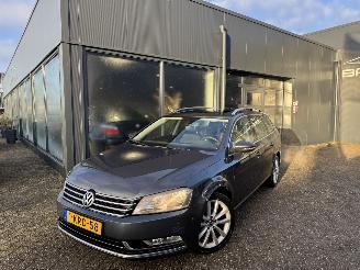 Coche accidentado Volkswagen Passat 1.4 TSI Highline edition bluemotion 2013/6