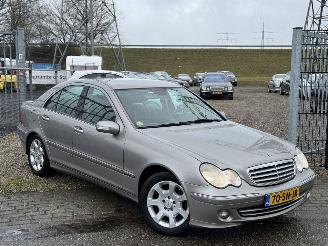 Avarii autoturisme Mercedes C-klasse c220 CDI Elegance 2006/3