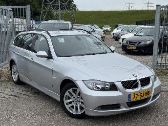 Schadeauto BMW 3-serie 325i High Executive 2006/1