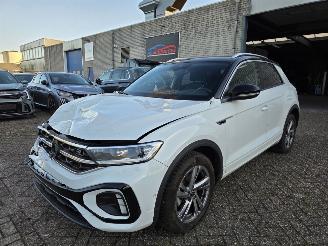 skadebil auto Volkswagen T-Roc 1.5 TSI R-Line DSG Virtual Navi IQ-Light Sport-Mode Massage Camera Sfeerverl. Stoelverw. Trekhaak Ecc Acc 110KW / 150PK 2025/5