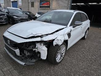 Schadeauto Seat Leon 1.4 eTSI FR Sportstourer Hybride Alcantara Keyless Memory Led Navi Camera Leder 27 gr.! 2021/5