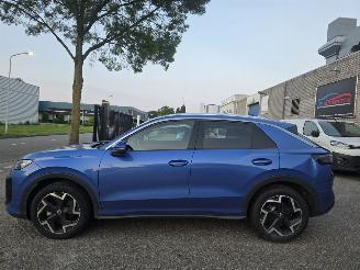 Volkswagen T-Roc R-Line 1.5eTSI IQ-Light Drive-Mode Camera Virtual Keyless Sfeerverl. Acc Lane-Assist 110KW/150PK picture 2