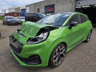 Damaged car Ford Puma ST-PERFORMANCE Pano B&O-sound Led Camera Lane-Assist Stuurverw. Voorruitverw. 147KW/200PK 2022/8