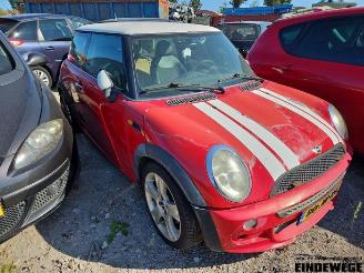 Dezmembrări autoturisme Mini Mini Mini (R50/53), Hatchback, 2001 / 2007 1.6 16V Cooper 2002/6