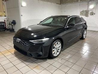 Schadeauto Audi A5 Avant TFSI e-hybrid quattro 220 kW KAM/NAVI 2025/12