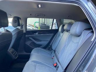 Volkswagen Passat Variant 2.0 TDI DSG Business HUD/AHK/SH picture 18