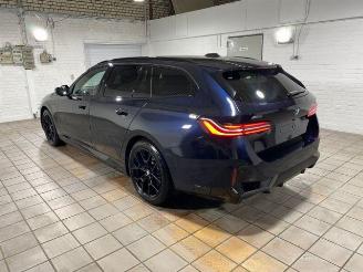 krockskadad bil auto BMW 5-serie  2025/10