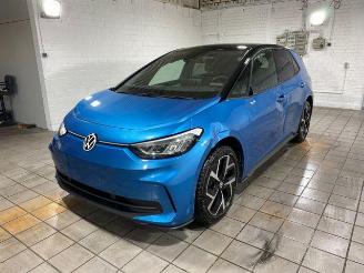 Volkswagen ID.3 Pro picture 1