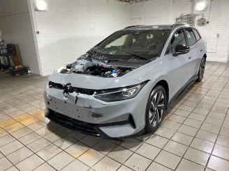 uszkodzony samochody osobowe Volkswagen ID.7 Tourer Pro HUD/AHK/360/NAVI 2025/7