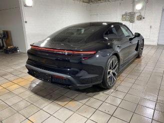 Porsche Taycan GTS CHRONO/PANO/HUD/360/BOSE/NAVI picture 1
