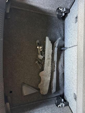 damaged passenger cars Volkswagen Polo 1.4 TDI | PANO | NAP | DSG | CRUISE | CLIMA | 2014/9