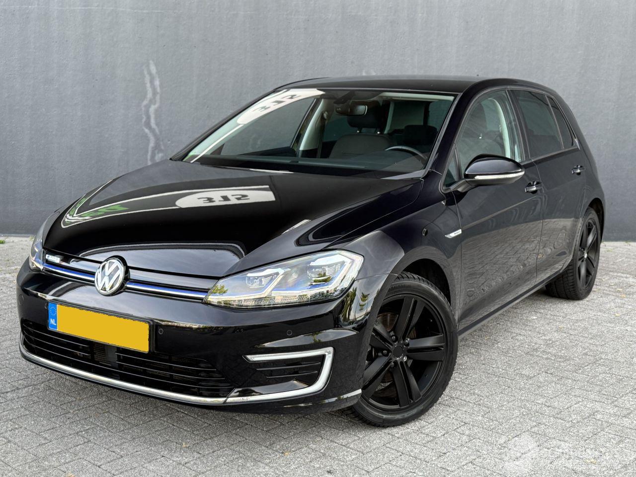 Volkswagen e-Golf E-Golf | ACC | CLIMA | CAMERA | DCC | NAP |