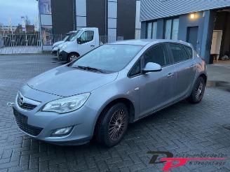 demontáž osobní automobily Opel Astra Astra J (PC6/PD6/PE6/PF6), Hatchback 5-drs, 2009 / 2015 1.4 16V ecoFLEX 2011/11