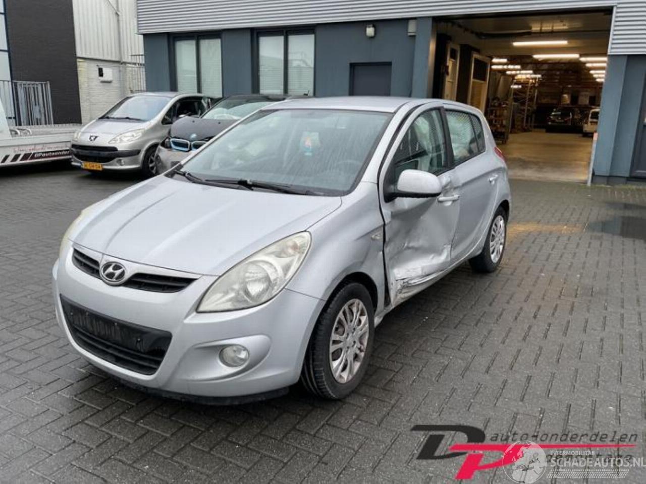 Hyundai I-20 i20, Hatchback, 2008 / 2015 1.4i 16V