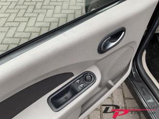 Renault Twingo Twingo II (CN), Hatchback 3-drs, 2007 / 2014 1.2 16V GT TCE picture 12