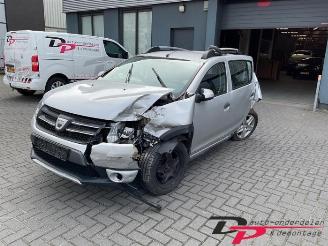 Vrakbiler auto Dacia Sandero Sandero II, Hatchback, 2012 0.9 TCE 12V 2014/3