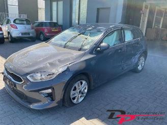 Auto da rottamare Kia Cee d Ceed (CDB5/CDBB), Hatchback 5-drs, 2018 1.0i T-GDi 12V 2021/6