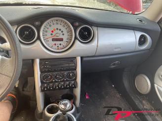 Vrakbiler auto Mini Mini Mini (R50/53), Hatchback, 2001 / 2007 1.6 16V Cooper 2003/9