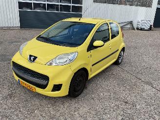 Unfallwagen Peugeot 107 5deurs benzine 2007/6