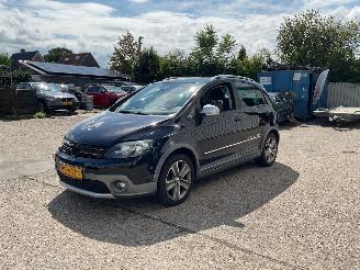 Schadeauto Volkswagen Golf plus Cross Airco 2011/9