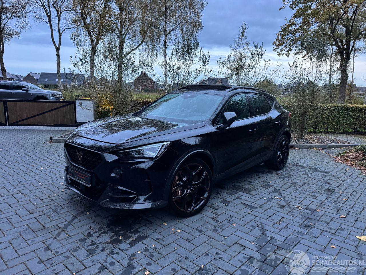 Cupra Formentor Formentor VZ5 2.5TFSI 4Drive 390pk Panorama Carbon VOL !