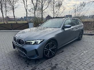 Voiture accidenté BMW 3-serie BMW 318D 3 Touring M Sport PANORAMA Ambiance VOL !! 2024/3