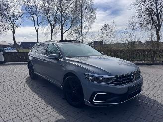 Schadeauto Volkswagen Passat Passat Variant GTE Panorama HUD Camera ACC Nardo VOL 2022/3