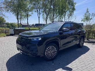 Auto incidentate Volkswagen Tayron Tayron 1.5 TSI eHybrid 150kW R-Line PANO HUD Trekhaak Massage Leer VOL VOL 2026/2