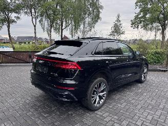 Schadeauto Audi Q8 Q8 60 TFSI e Quattro S-Line PANORAMA Luchtvering Trekhaak Leer HUD B&O VOL!! 2023/9