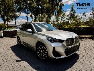 Coche accidentado BMW iX1 MW iX1 20 eDrive M Sport  Ambiance Leder Camera Trekhaak 2025/7