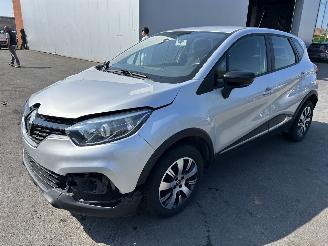 Unfallwagen Renault Captur  2018/3