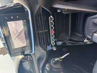Peugeot 208  picture 9