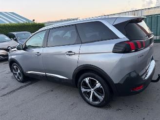Unfallwagen Peugeot 5008 7 seats 2020/6