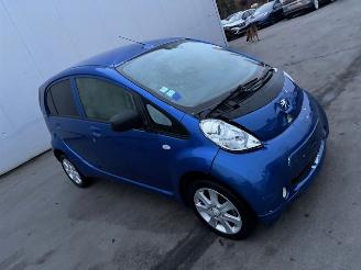 Peugeot iOn  picture 2