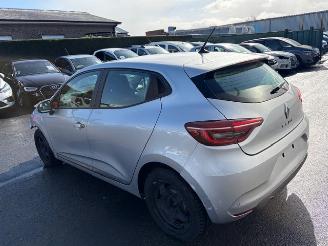skadebil auto Renault Clio  2021/9