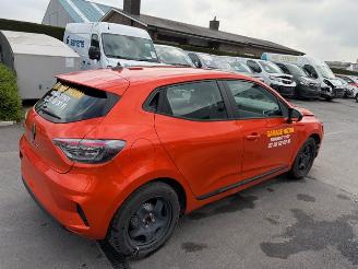 Renault Clio  picture 2