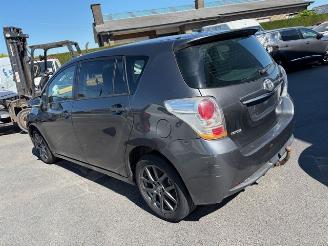 damaged passenger cars Toyota Verso  2015/9