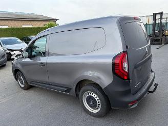 Damaged car Renault Kangoo  2021/9