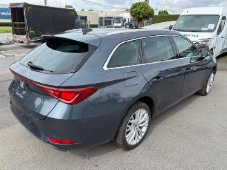 Vaurioauto  passenger cars Seat Leon AUTOMAAT X-CELLANCE 2020/12