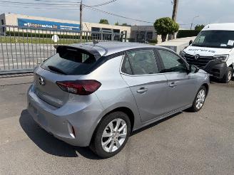 Schadeauto Opel Corsa AUTOMAAT 2020/10
